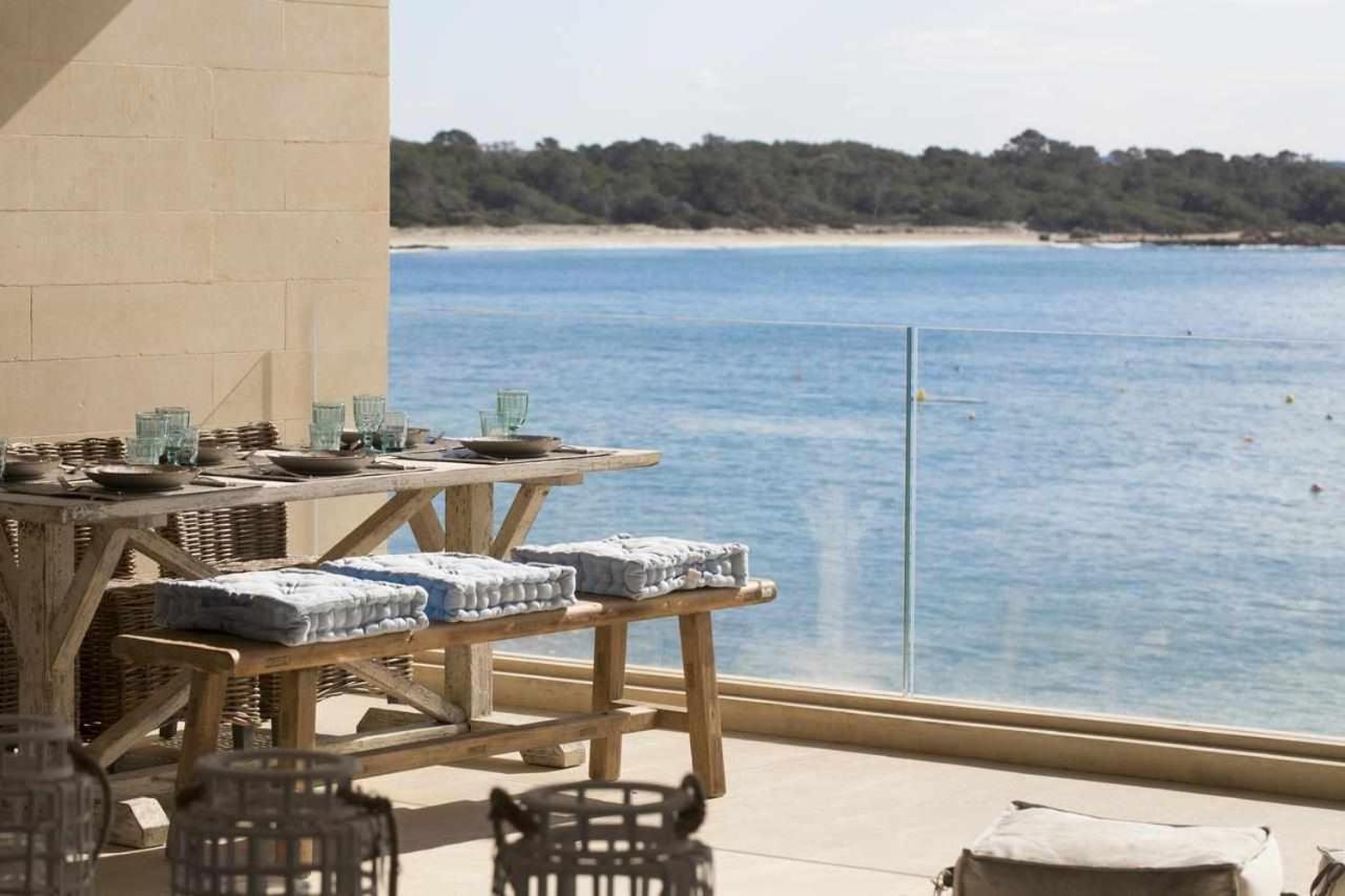 Beachfront Es Turo Apartment Colonia de Sant Jordi Екстериор снимка